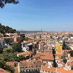 Art Gallery Graça 2br With Blue Tiles&river View Lisboa