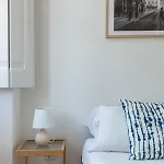 Apartamento Art Gallery Graça 2br With Blue Tiles&river View Lisboa