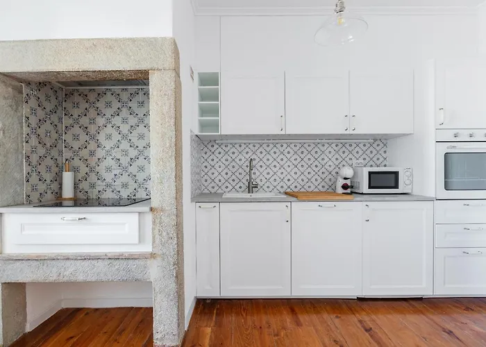 White & Blue Vintage In Graca Appartement