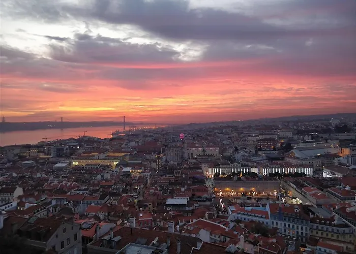 White & Blue Vintage In Graca * Lissabon