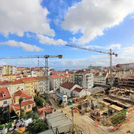 White & Blue Vintage In Graca Apartment *