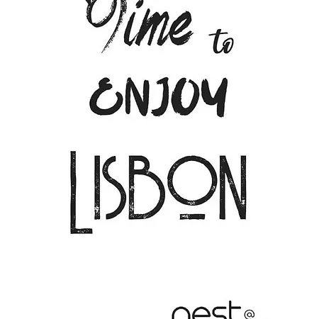 White & Blue Vintage In Graca Apartment *